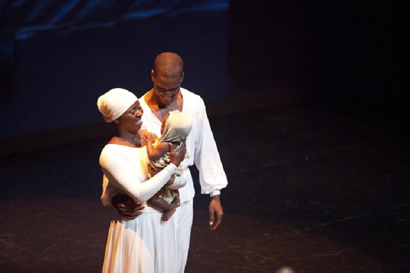 Eleone Carols in Color